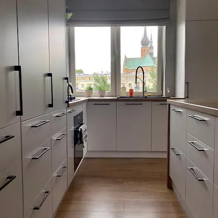 Piekne I Przestronne Mieszkanie W Centrum Radomia, Z Widokiem Na Katedre Lägenhet