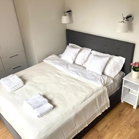 Piekne I Przestronne Mieszkanie W Centrum Radomia, Z Widokiem Na Katedre *